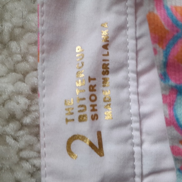 LILLY PULITZER buttercup shorts in too much bubbly  size 2 - Picture 6 of 16